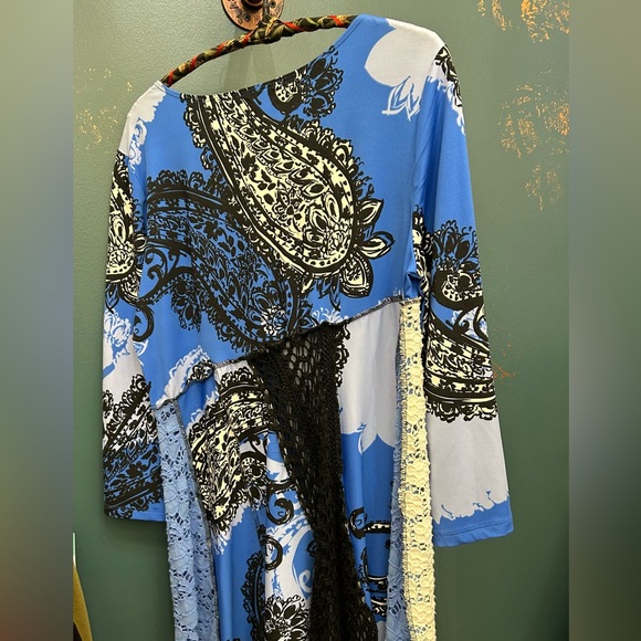 Up cycled sky, blue black-and-white, print tunic length top - Picture 1 of 4